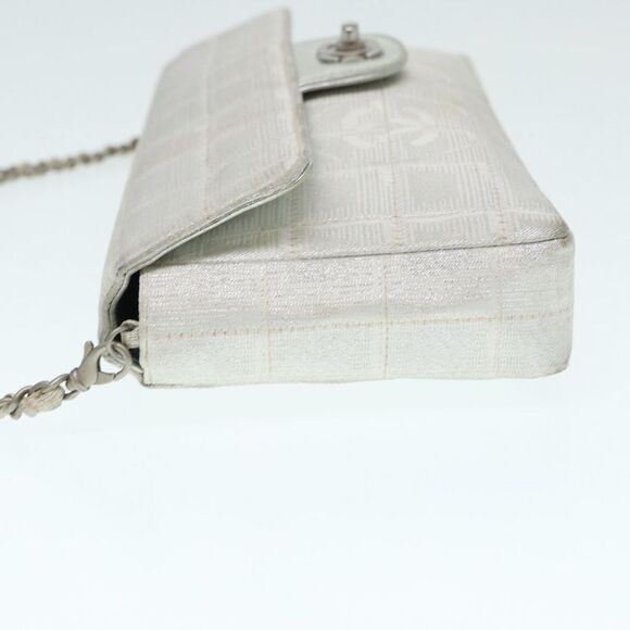 Chanel Chocolate Bar Beige Synthetic Clutch Bag (Pre-Owned) - Picture 4 of 16